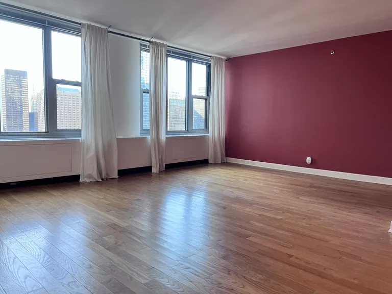 New York City Real Estate | View 400 E Randolph, 3622 | room 3 | View 4