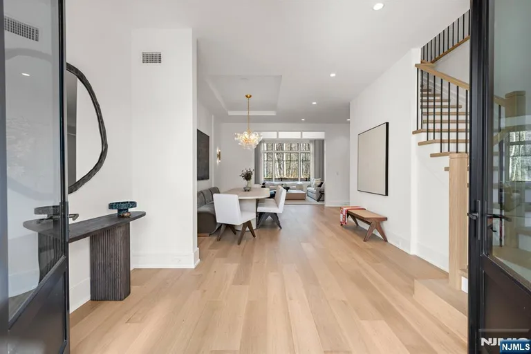 Bergen County Real Estate | View 16 Stone Bridge Court | room 17 | View 18