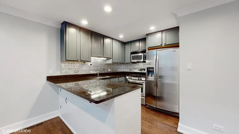 New York City Real Estate | View 2350 N Kedzie, F | room 7 | View 8