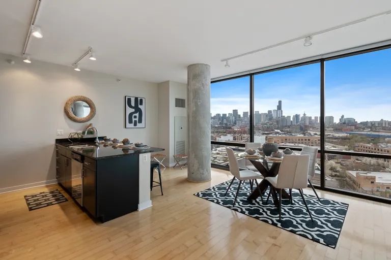 New York City Real Estate | View 860 W Blackhawk, 1108 | room 10 | View 11
