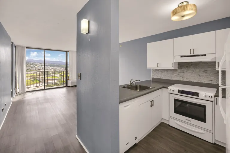 New York City Real Estate | View 98-500 Koauka Loop, #23C | room 4 | View 5