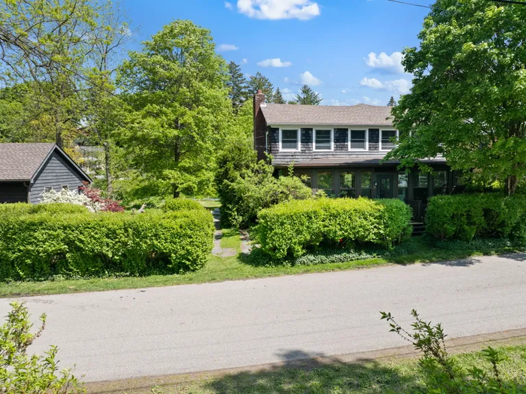 39 Grinnell Street, Rhinecliff, NY 12574 Property for sale