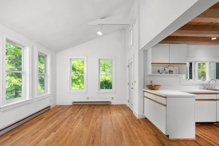 39 Grinnell Street, Rhinecliff, NY 12574 Property for sale