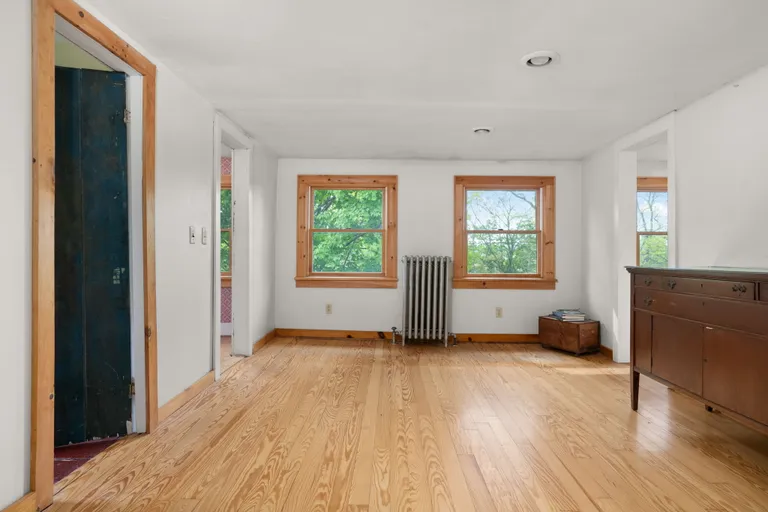 39 Grinnell Street, Rhinecliff, NY 12574 Property for sale