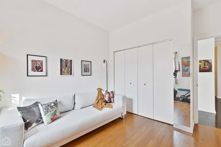 Chicago Real Estate | View 4646 N Beacon, 104 | room 9 | View 10