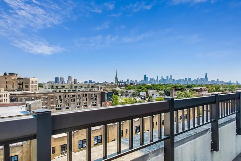New York City Real Estate | View 1635 W Belmont, 206 | room 18 | View 19