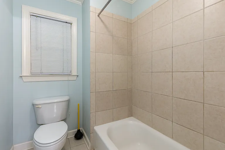 New York City Real Estate | View 16616 New Providence Lane | Full Bath | View 28