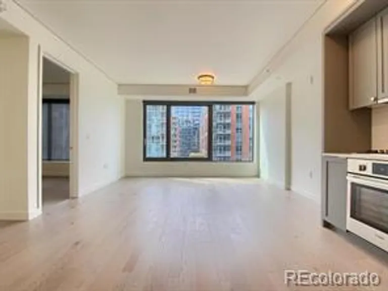 New York City Real Estate | View 1750 Wewatta Street Unit# 927 | room 13 | View 14