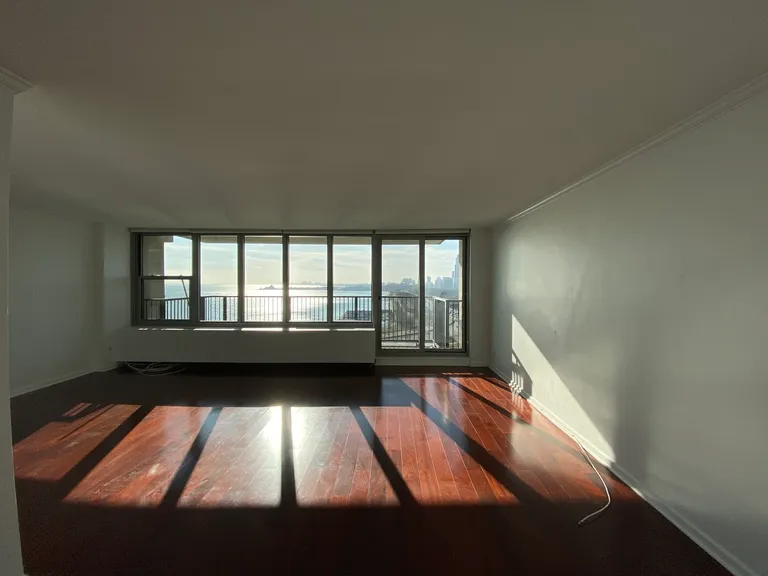 New York City Real Estate | View 400 E Randolph, 1511 | room 10 | View 11