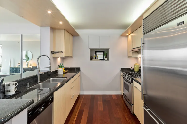 New York City Real Estate | View 239 Brannan Street #15G | room 40 | View 41
