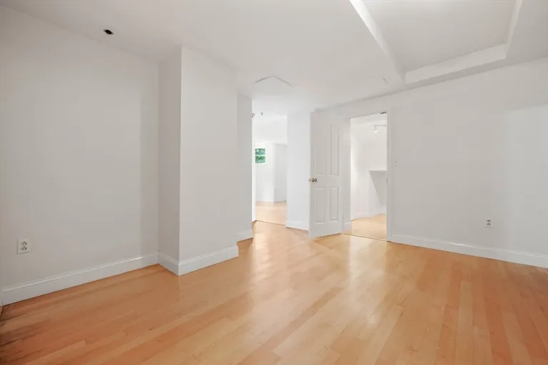 New York City Real Estate | View 10 Charlesgate E #1 | room 22 | View 23