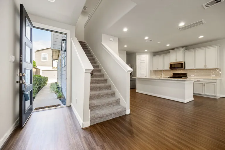 Houston Suburbs Real Estate | View 9913 Smokehouse Silo Lane | room 8 | View 9