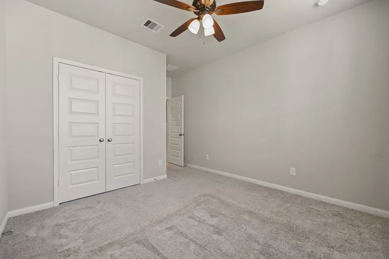 Houston Suburbs Real Estate | View 9913 Smokehouse Silo Lane | room 31 | View 32
