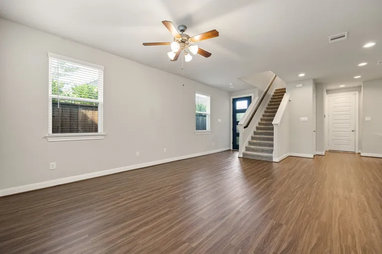 Houston Suburbs Real Estate | View 9913 Smokehouse Silo Lane | room 10 | View 11
