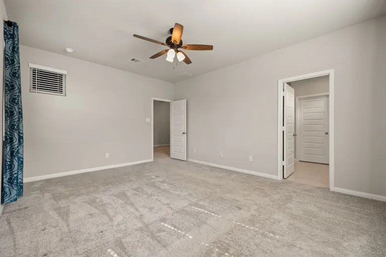 Houston Suburbs Real Estate | View 9913 Smokehouse Silo Lane | room 26 | View 27