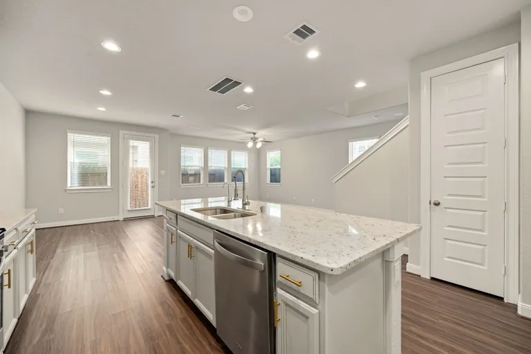 Houston Suburbs Real Estate | View 9913 Smokehouse Silo Lane | room 18 | View 19