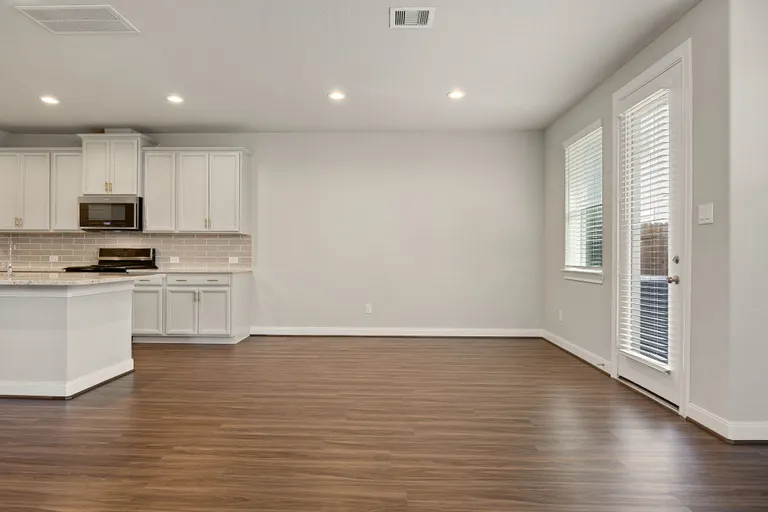 Houston Suburbs Real Estate | View 9913 Smokehouse Silo Lane | room 20 | View 21
