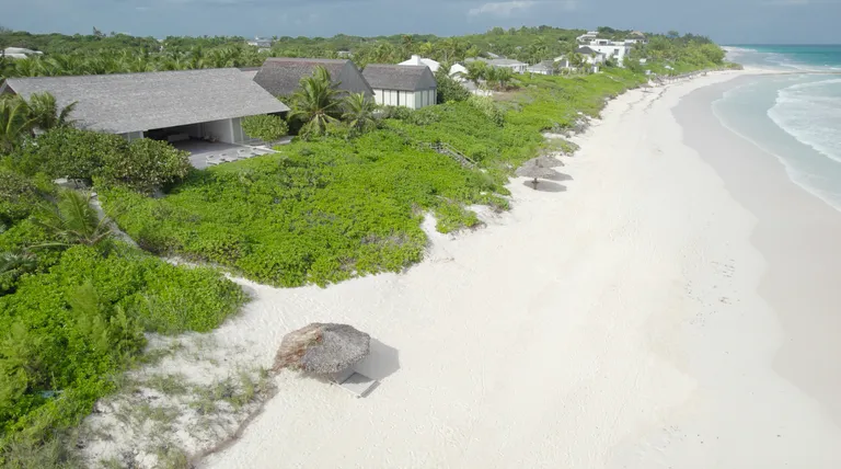 New York City Real Estate | View House on a Dune | Screenshot 2023-12-14 at 12.42.06 AM | View 12