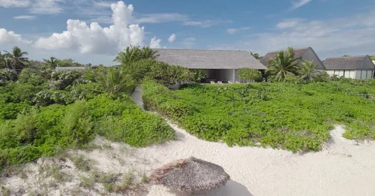 New York City Real Estate | View House on a Dune | Screenshot 2023-12-14 at 12.36.55 AM | View 6