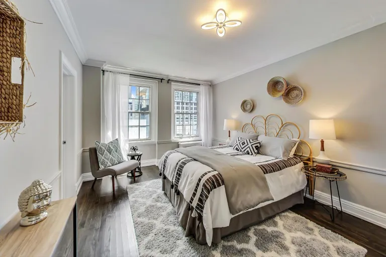 New York City Real Estate | View 210 E Pearson, 14AB | room 25 | View 26