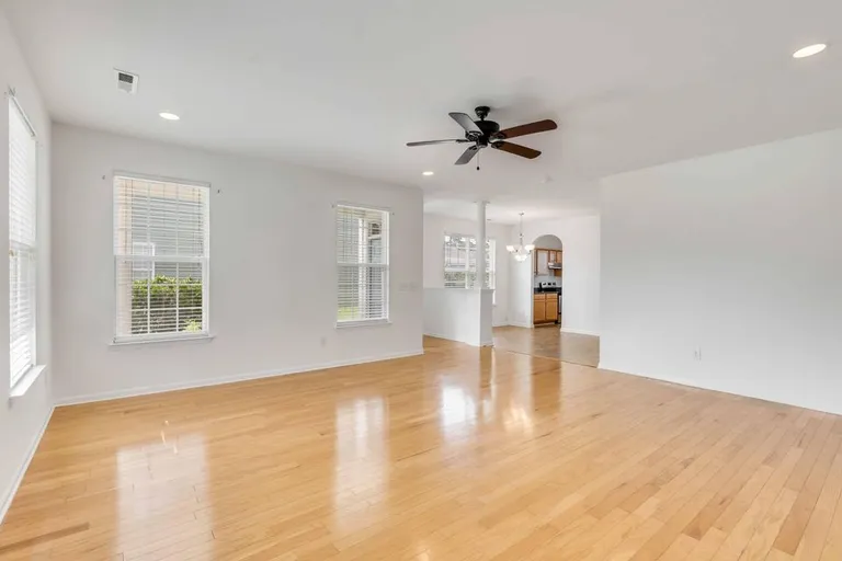 New York City Real Estate | View 8957 N Red Maple Circle | Living Room | View 4