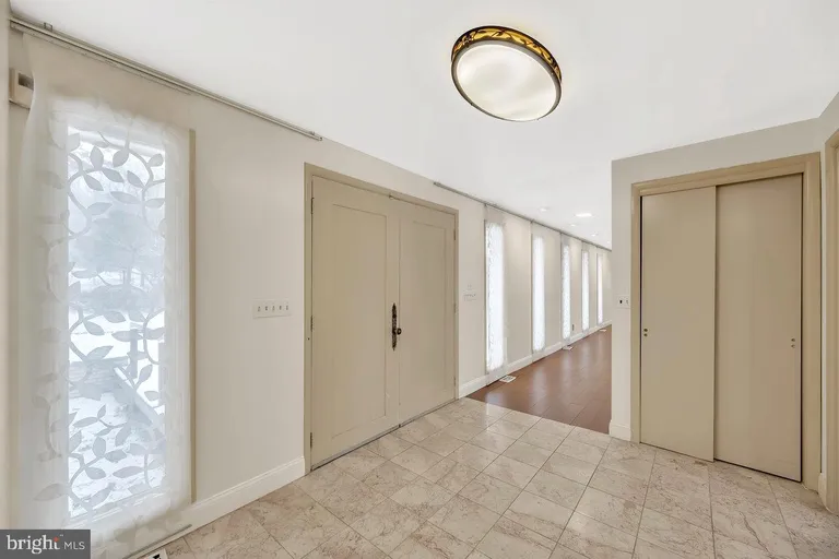 Central NJ/Bucks County, PA Real Estate | View 97 Hardy Drive | room 2 | View 3