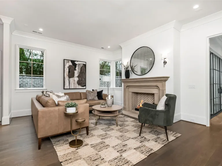 New York City Real Estate | View 238 S Laurel Avenue #A | room 12 | View 13