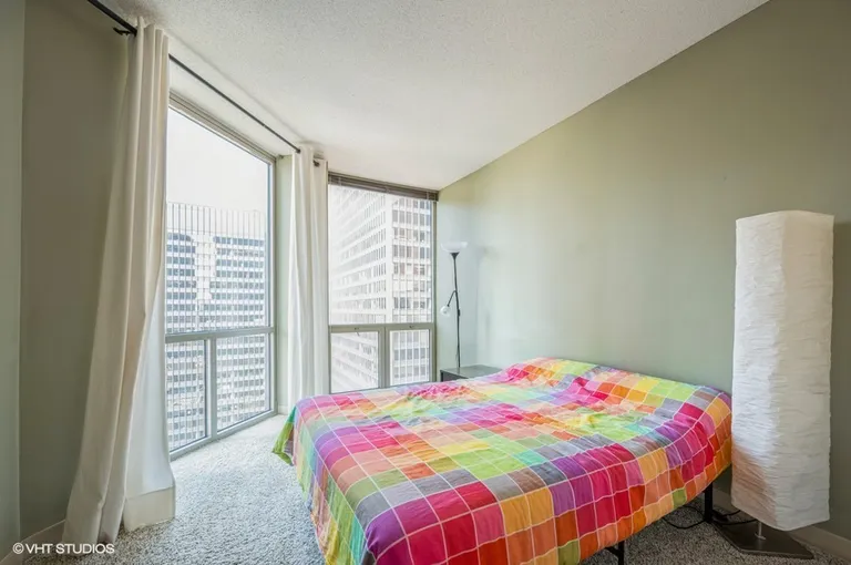 New York City Real Estate | View 222 N Columbus, 2102 | room 7 | View 8