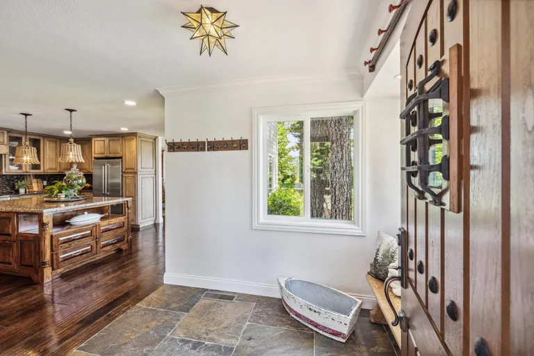 Northern California Real Estate | View 6103 North Lake Boulevard | room 5 | View 6