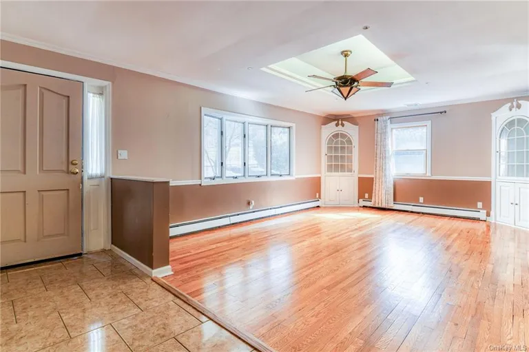 New York City Real Estate | View 10 Newport Avenue | room 2 | View 3
