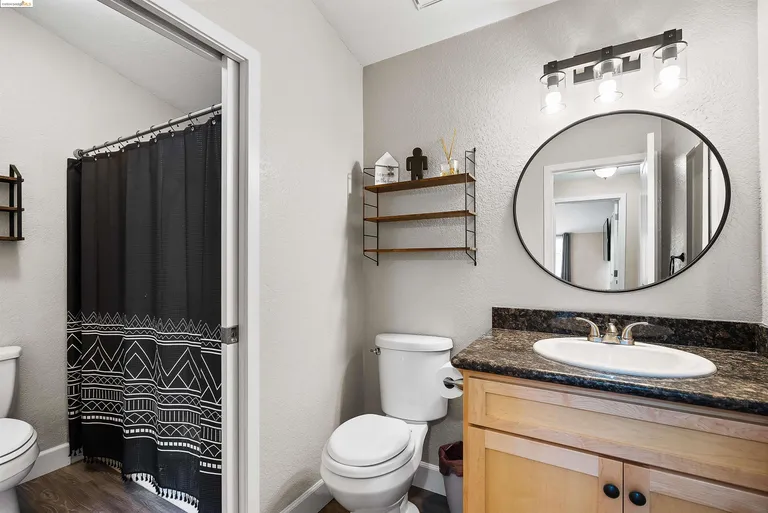 Northern California Real Estate | View 863 Villa Ter | room 25 | View 26