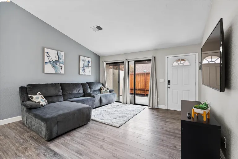 Northern California Real Estate | View 863 Villa Ter | room 12 | View 13