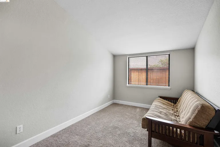Northern California Real Estate | View 863 Villa Ter | room 17 | View 18