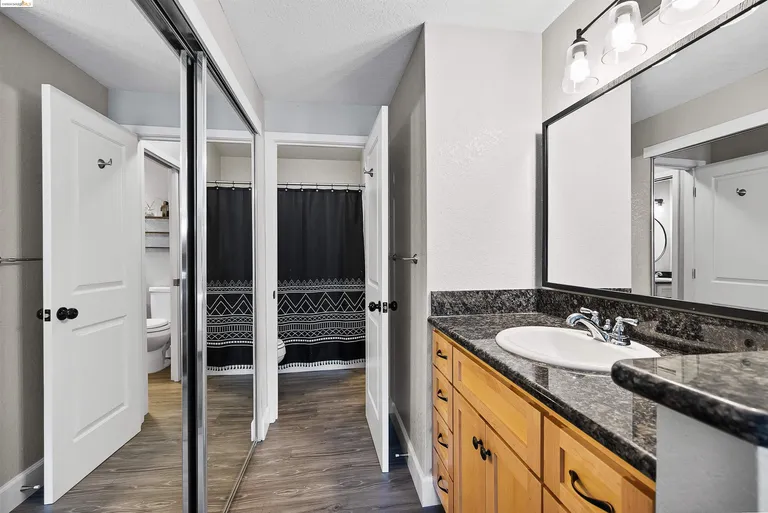 Northern California Real Estate | View 863 Villa Ter | room 24 | View 25
