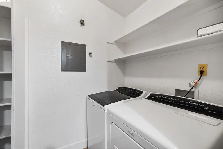Northern California Real Estate | View 863 Villa Ter | room 27 | View 28