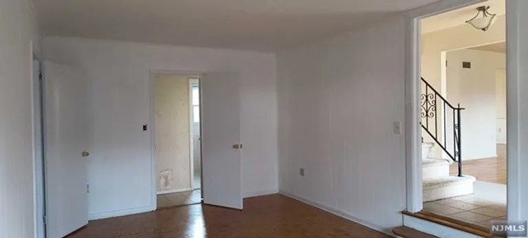 New York City Real Estate | View 354 Forest Avenue | room 36 | View 37