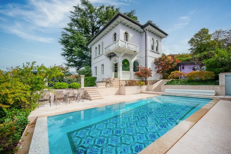 New York City Real Estate | View Villa degli Archi - VI001346 | 4 Beds, 4 Baths | View 1