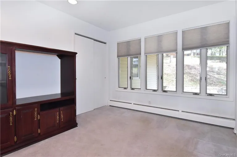 New York City Real Estate | View 23 Stonehouse Road | room 29 | View 30