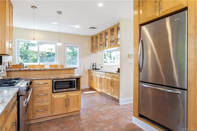 New York City Real Estate | View 29 Pokahoe Drive | room 10 | View 11