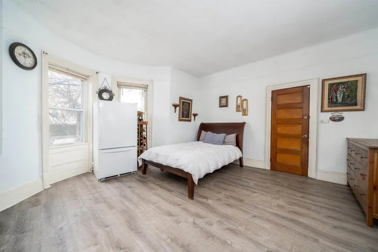 New York City Real Estate | View 139 Prospect St | room 18 | View 19
