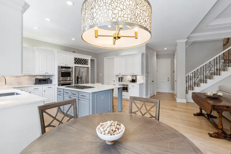 The Woodlands Real Estate | View 10 Sutton Mill Place | room 18 | View 19