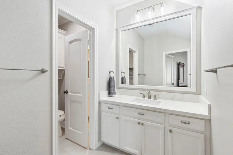 The Woodlands Real Estate | View 10 Sutton Mill Place | room 35 | View 36