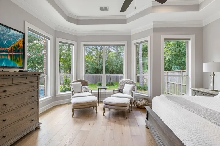 The Woodlands Real Estate | View 10 Sutton Mill Place | room 26 | View 27