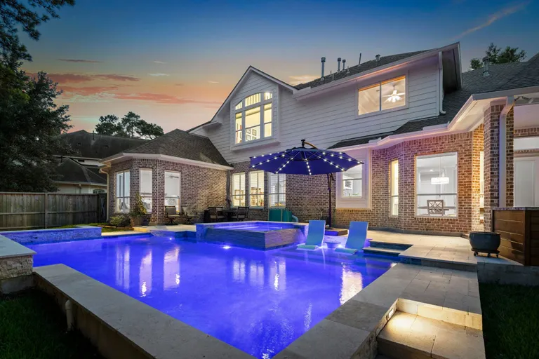 The Woodlands Real Estate | View 10 Sutton Mill Place | room 1 | View 2