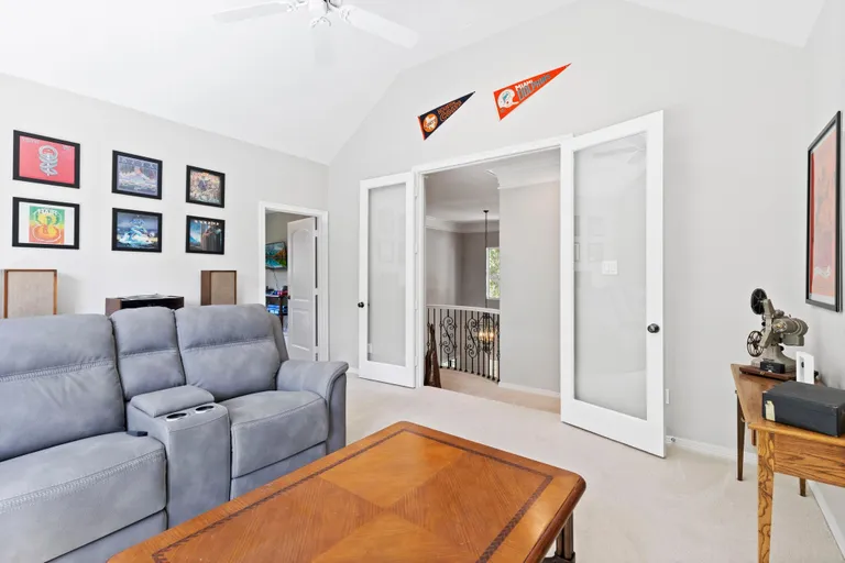 The Woodlands Real Estate | View 10 Sutton Mill Place | room 24 | View 25