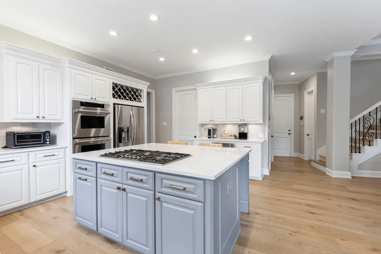 The Woodlands Real Estate | View 10 Sutton Mill Place | room 15 | View 16