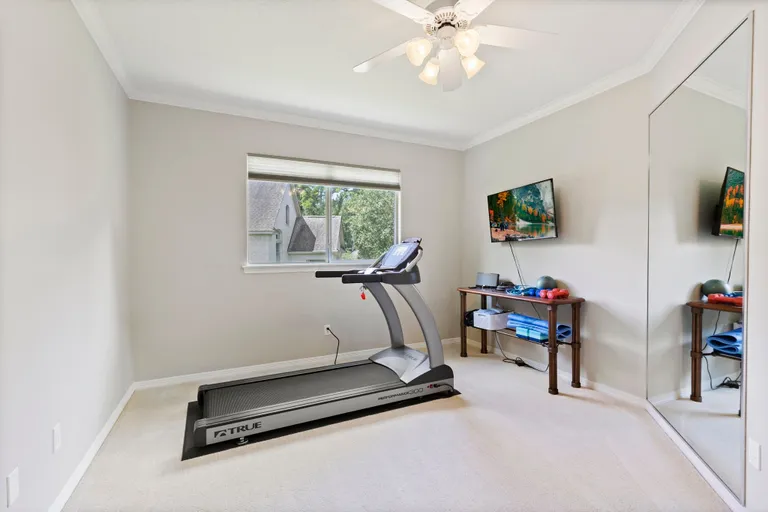 The Woodlands Real Estate | View 10 Sutton Mill Place | room 37 | View 38