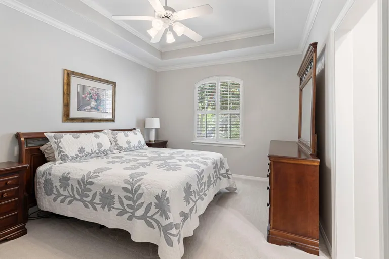 The Woodlands Real Estate | View 10 Sutton Mill Place | room 31 | View 32