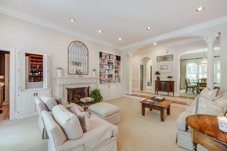 New York City Real Estate | View 100 Melbourne Place | 8 | View 8