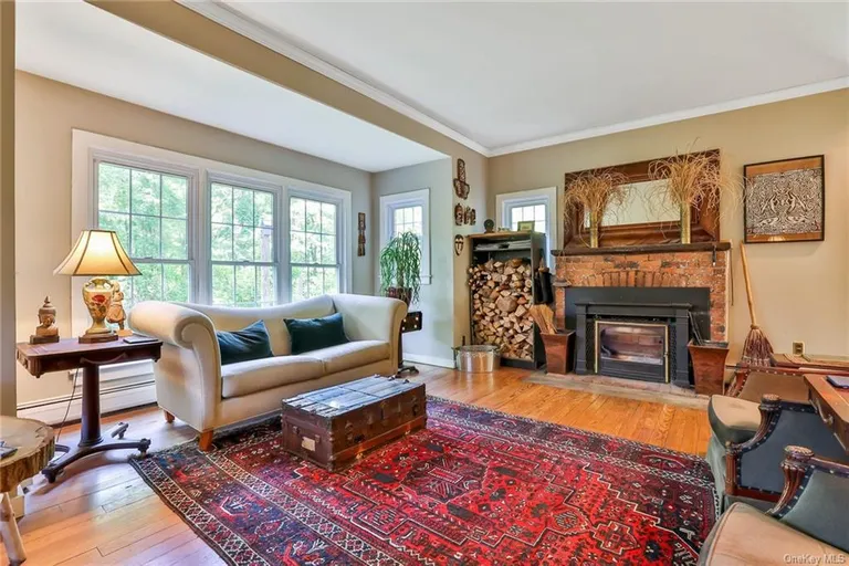 New York City Real Estate | View 253 A Maple Road | room 5 | View 6